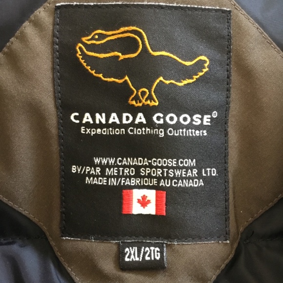 Canada Goose Men’s Vintage Chilliwack Bomber Heritage Jacket - Picture 9 of 16
